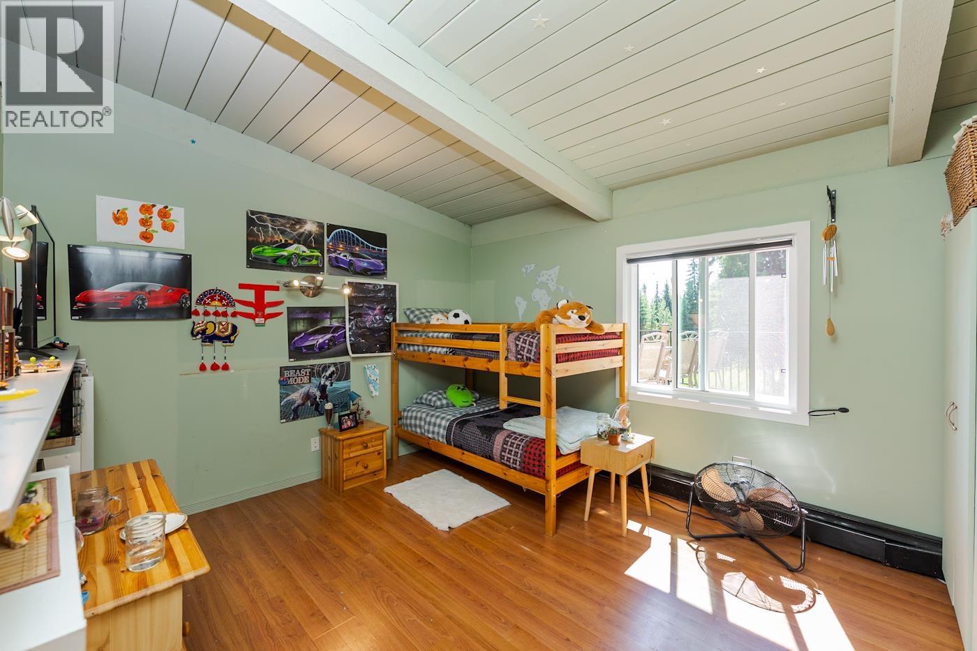 Photo 8 of 35 — 14695 EAST BEVERLEY ROAD · Prince George, BC