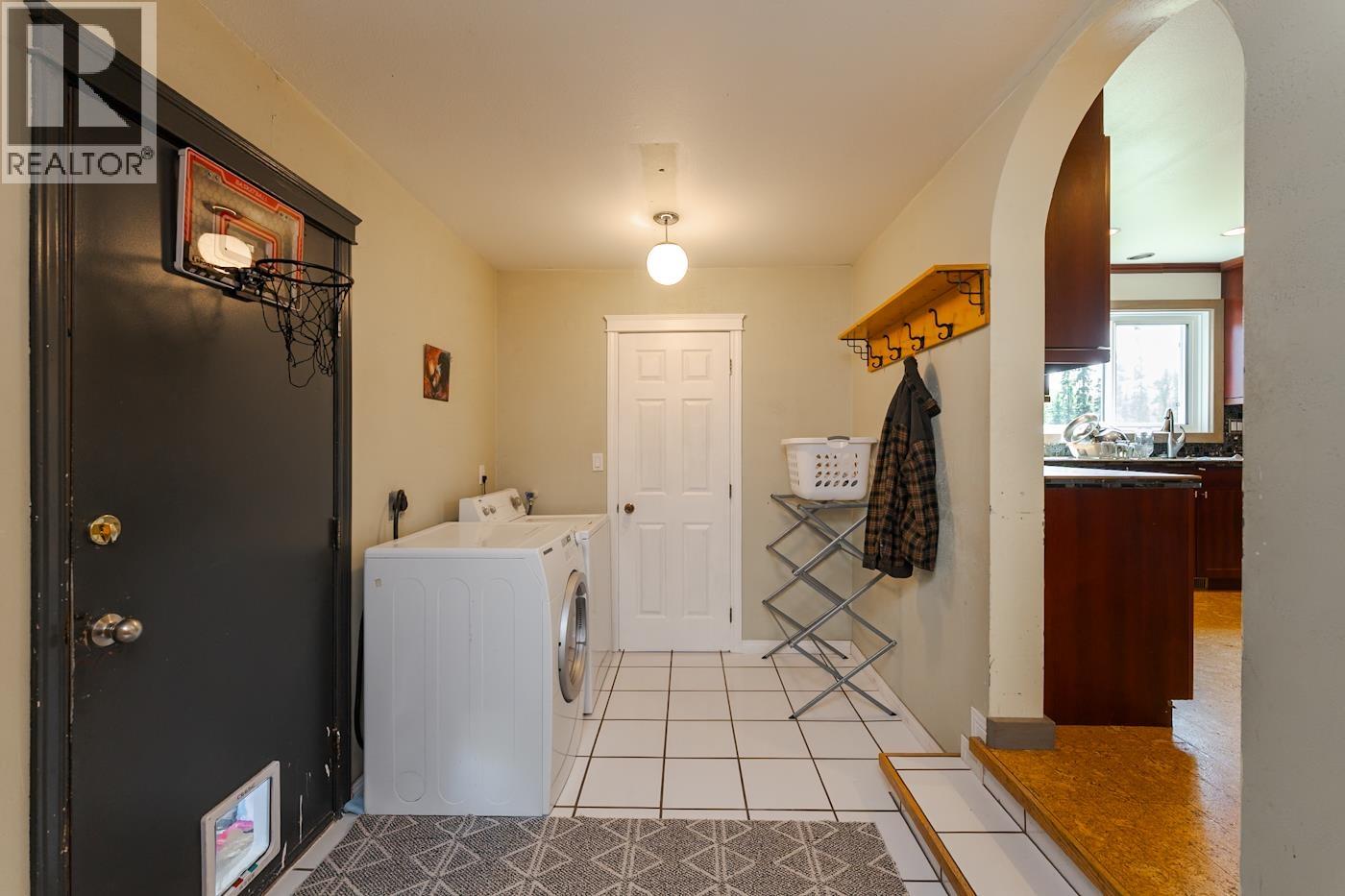 Photo 23 of 35 — 14695 EAST BEVERLEY ROAD · Prince George, BC