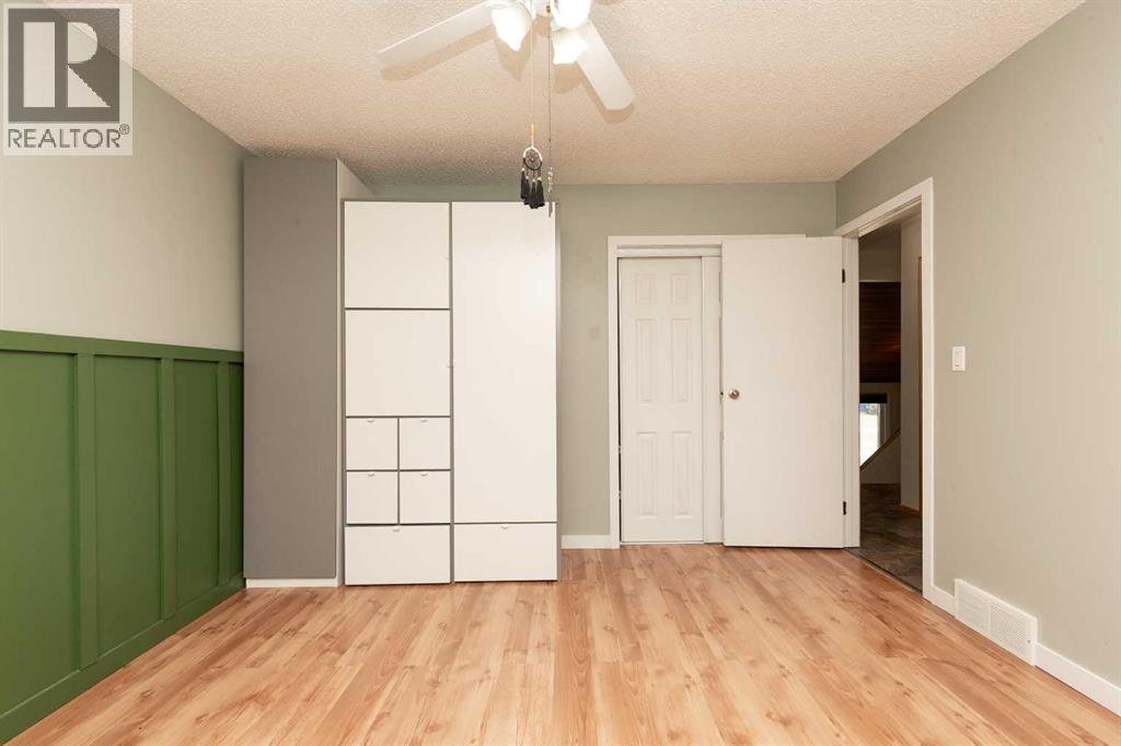 196 Mt Crandell Crescent W - Image 13