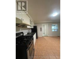 Sitting room - Mainfloor - 139 Lippincott Street, Toronto, ON M5S2P3 Photo 11