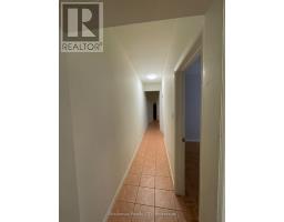 Library - Mainfloor - 139 Lippincott Street, Toronto, ON M5S2P3 Photo 7
