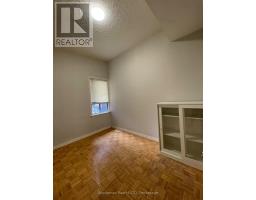 Family room - Mainfloor - 139 Lippincott Street, Toronto, ON M5S2P3 Photo 6