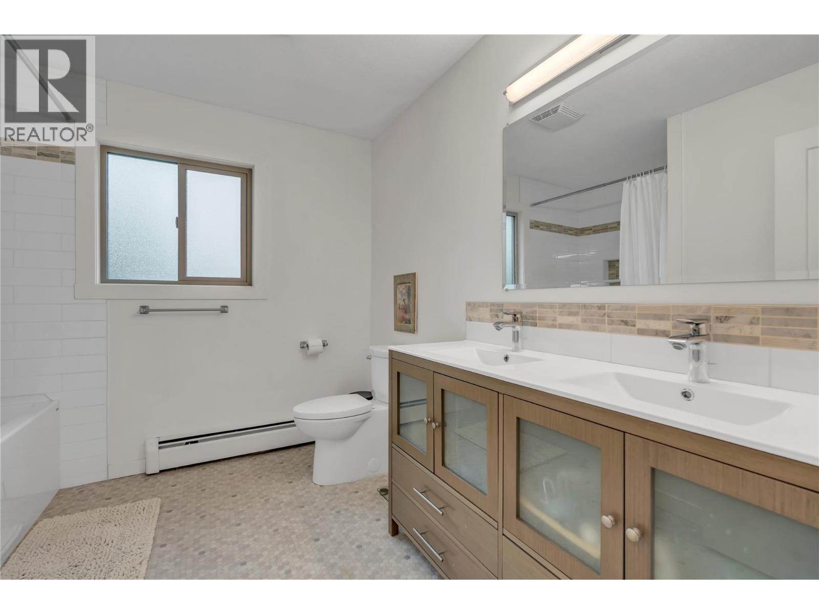 #13 310 Yorkton Avenue - 29
