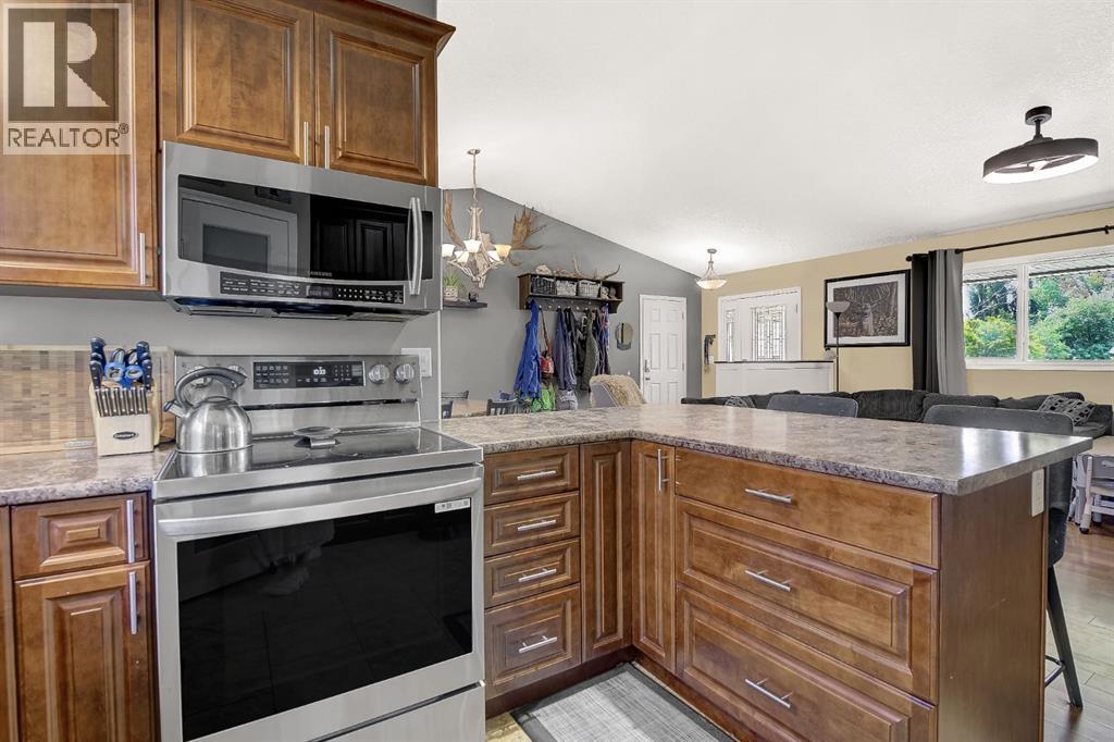 9708 77 Avenue - Image 8