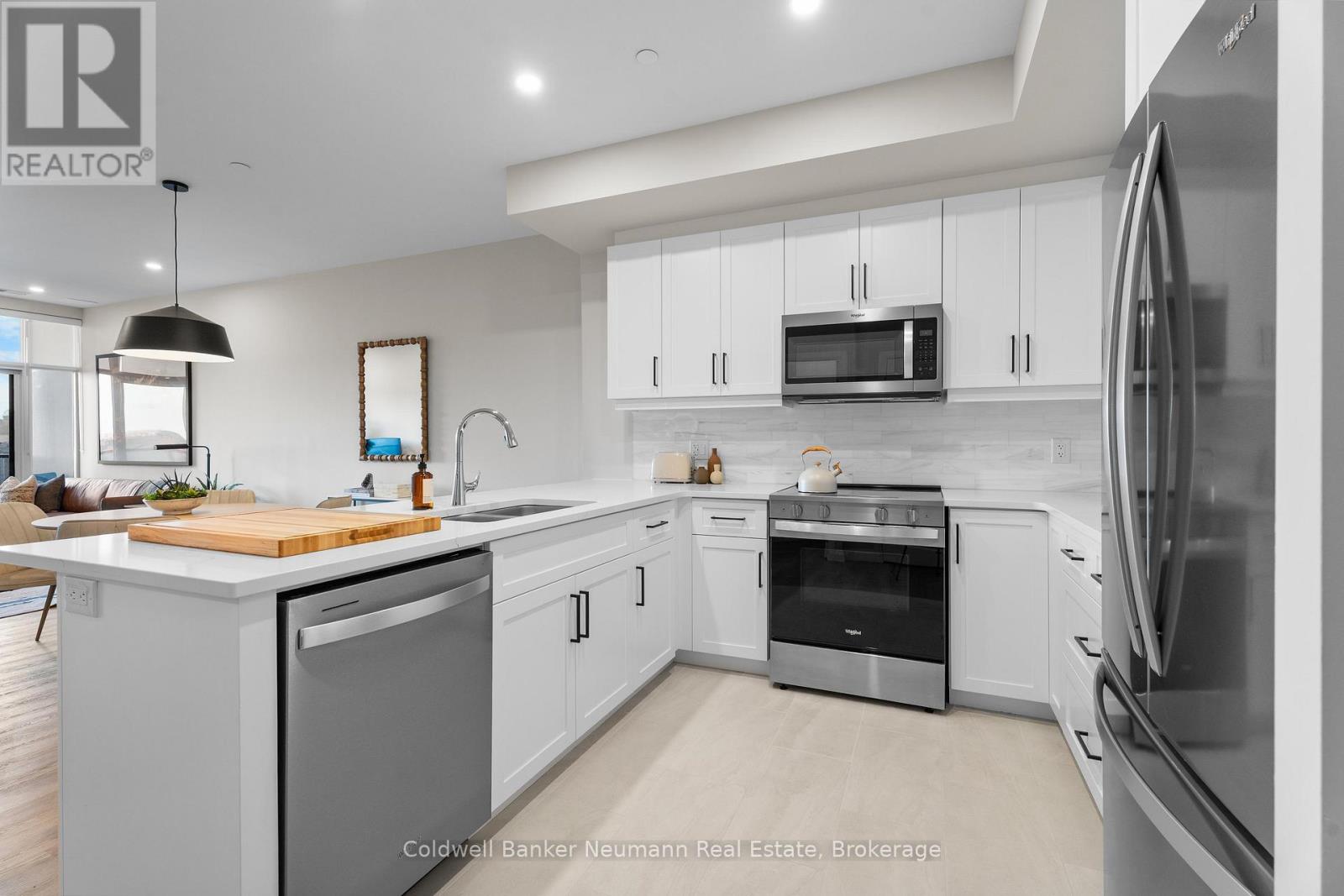 #308 1882 GORDON STREET - 4