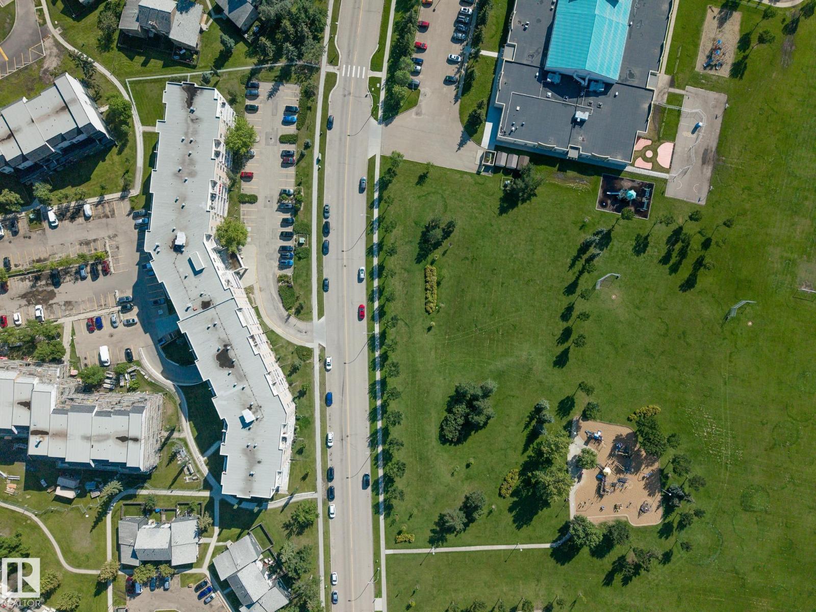 #418 17404 64 AV NW - 31