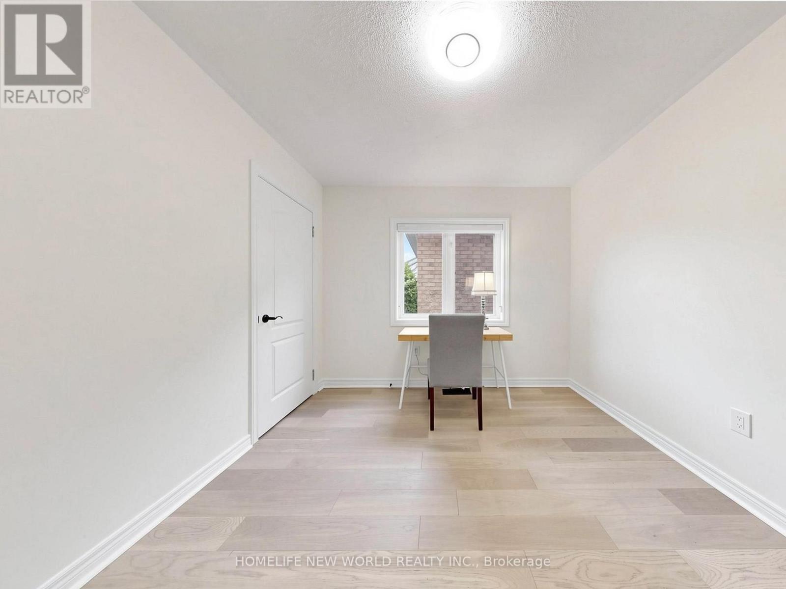 7 MONACO CRESCENT - 29