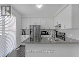 6 Frederick Pearson Street, East Gwillimbury, ON L9N0R9 Photo 8