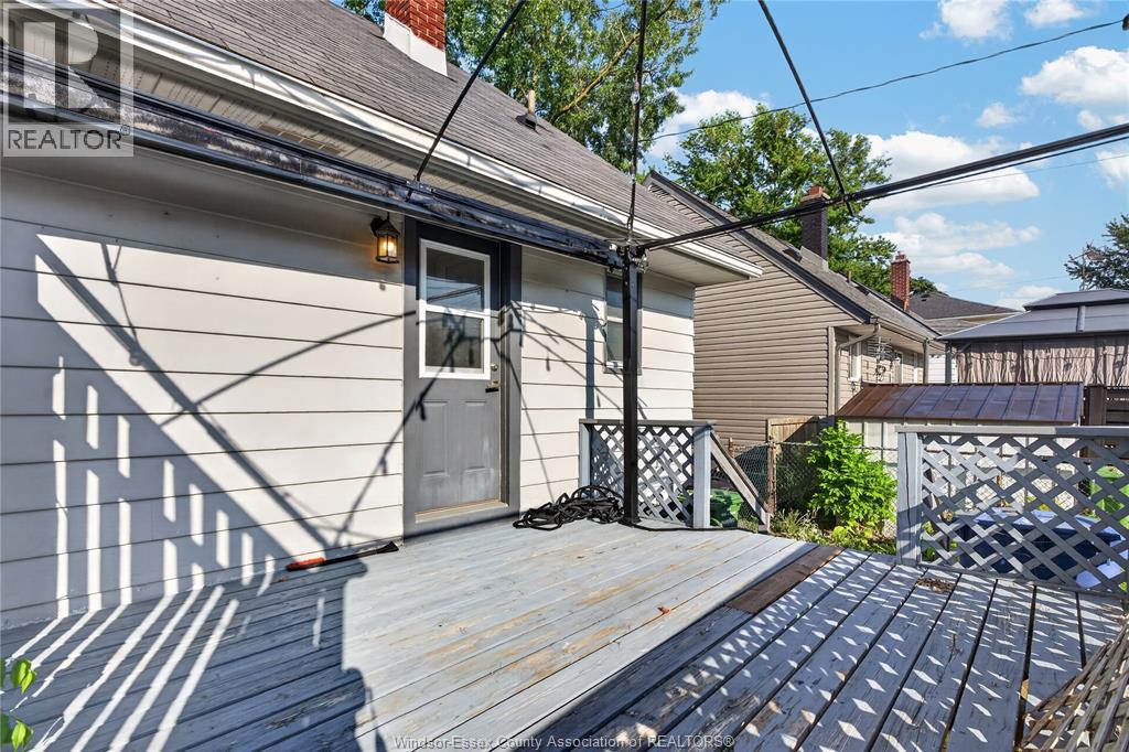 1953 FRANCOIS ROAD - 38