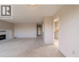 402 2323 Hamiota St, Oak Bay, BC V8R2N1 Photo 16