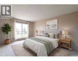 Primary Bedroom - 402 2323 Hamiota St, Oak Bay, BC V8R2N1 Photo 6
