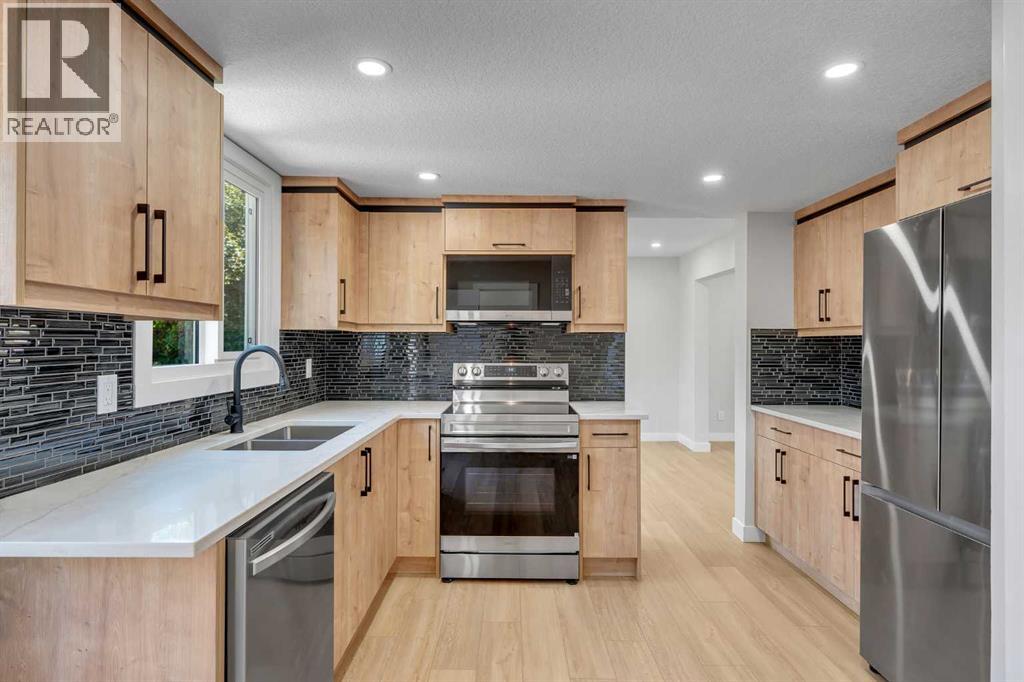 24 Templewood Road NE - 11