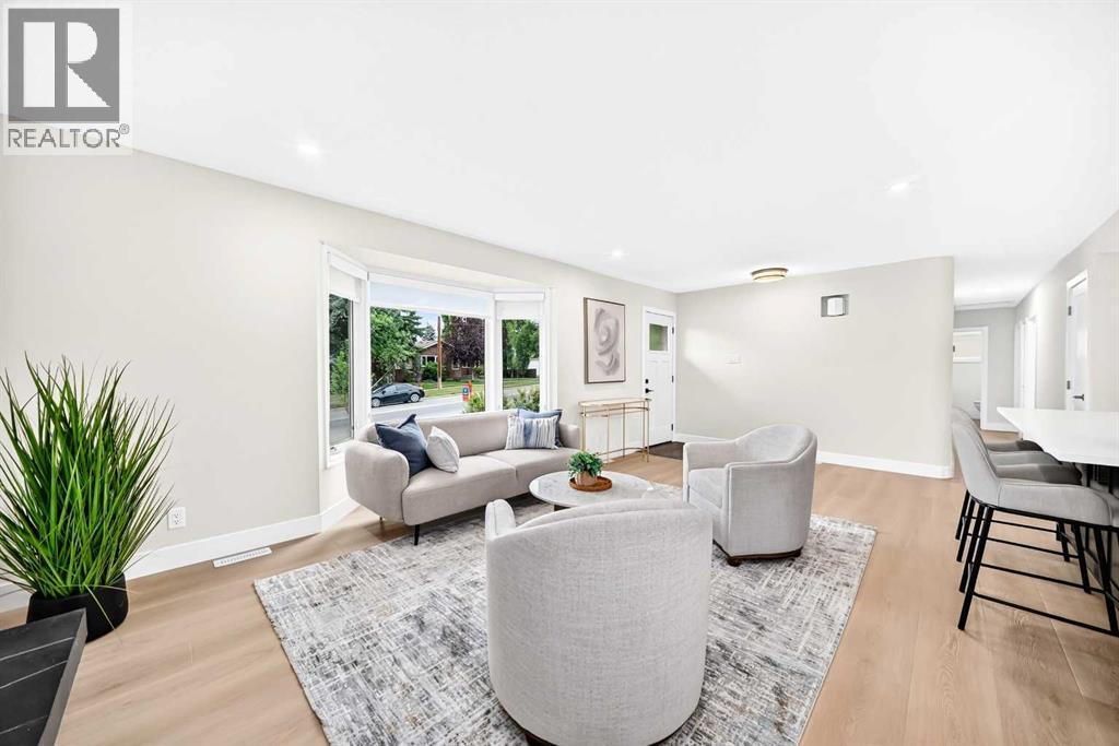 4112 19 Street NW - Image 17