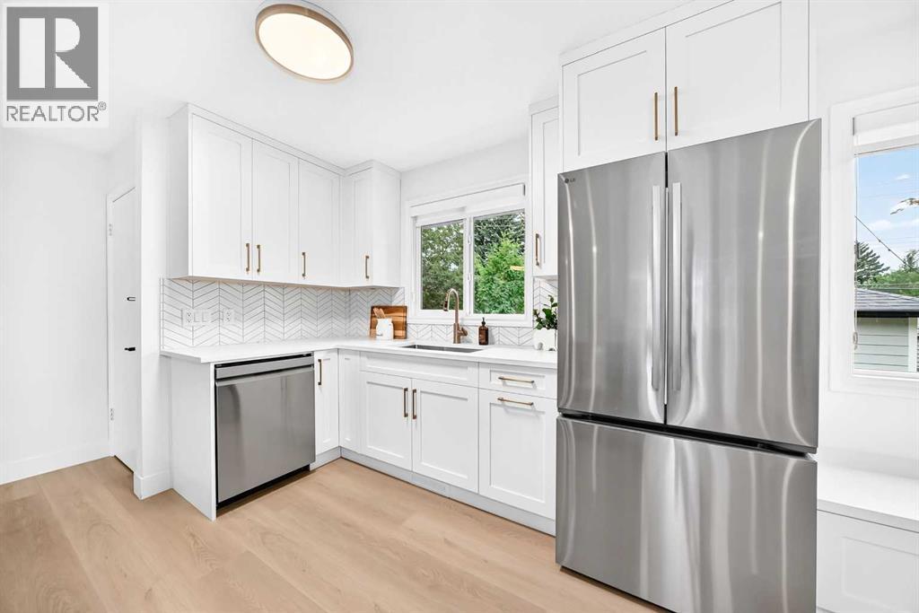 4112 19 Street NW - Image 8