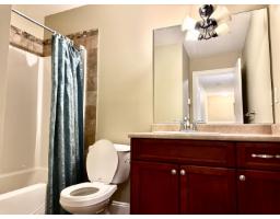 1664 King George Boulevard, Surrey, BC V4A4Z8 Photo 23