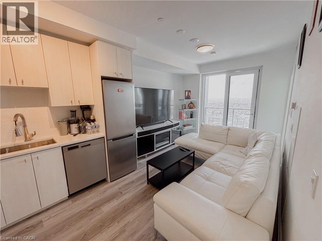 15 WELLINGTON Street S Unit# 2910, Kitchener — photo 2