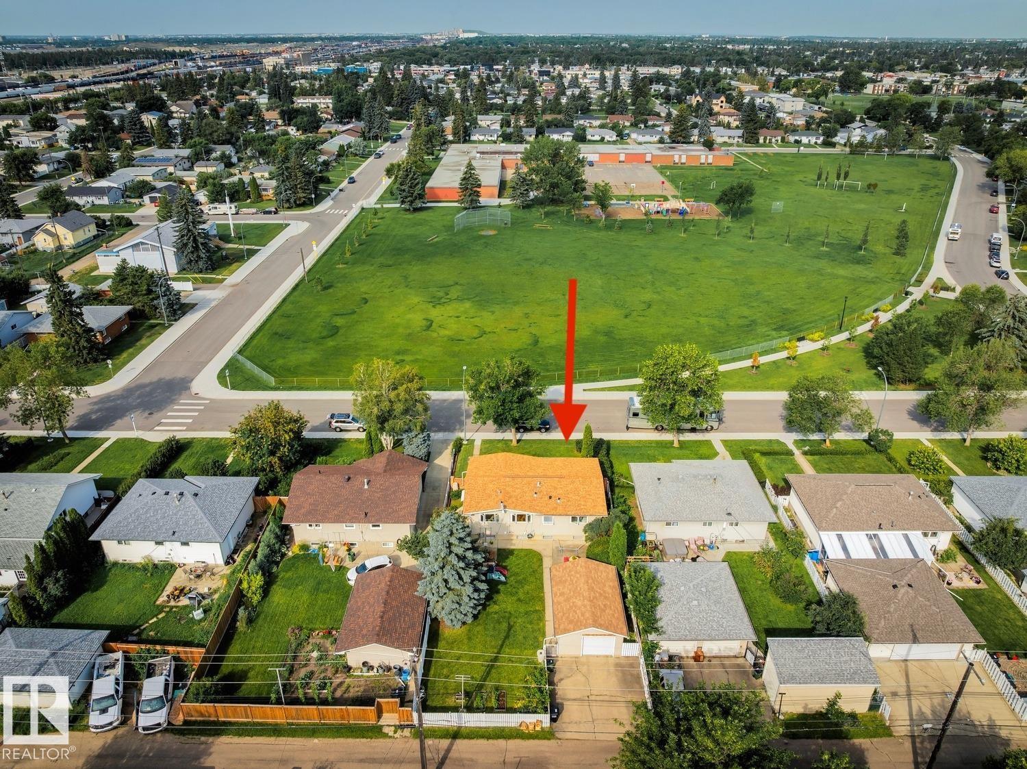 12835 91 ST NW - 1
