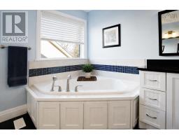 6177 Regina Terrace, South End, NS B3H1N4 Photo 30