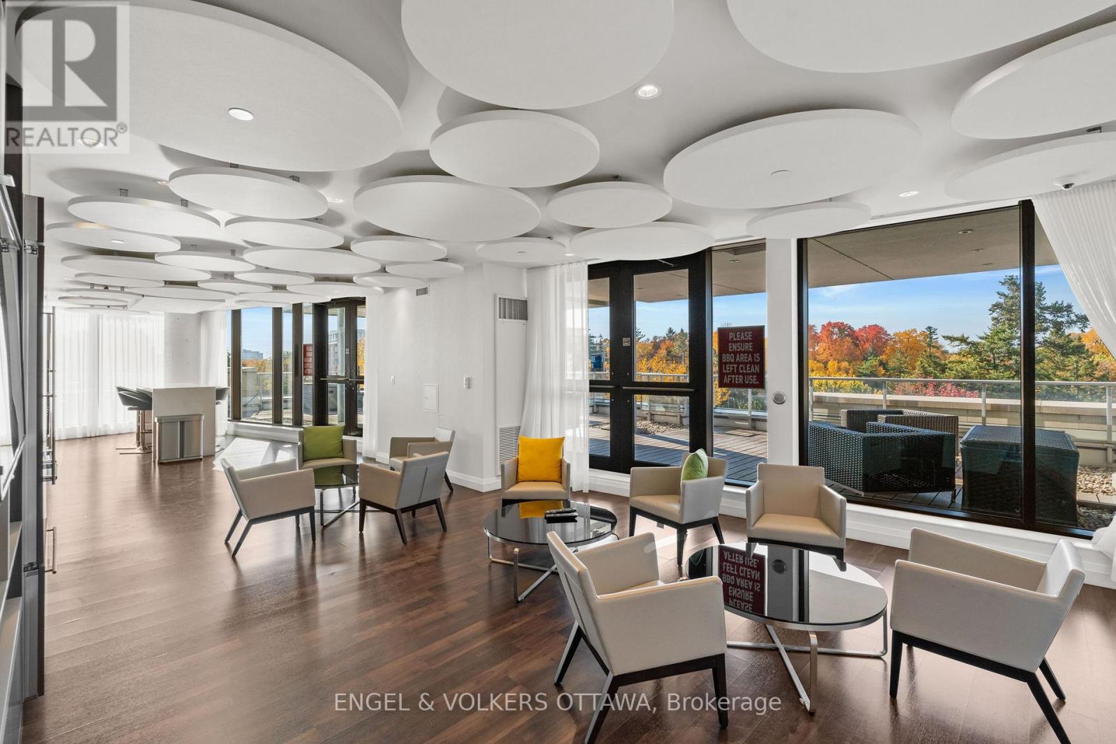 #110 1035 BANK STREET - Image 42