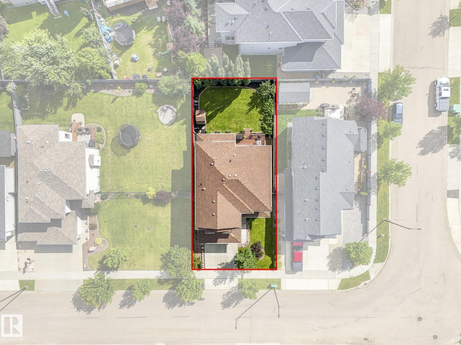 30 SHOREWOOD CR - 11