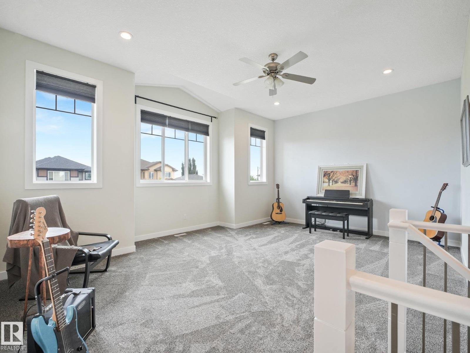 30 SHOREWOOD CR - 38
