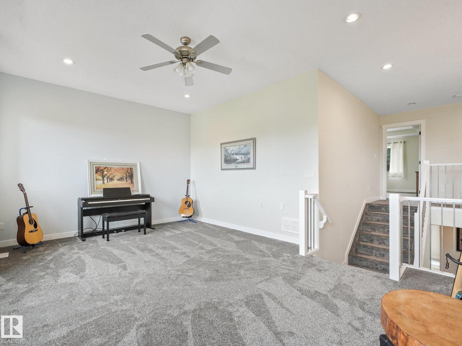 30 SHOREWOOD CR - 39