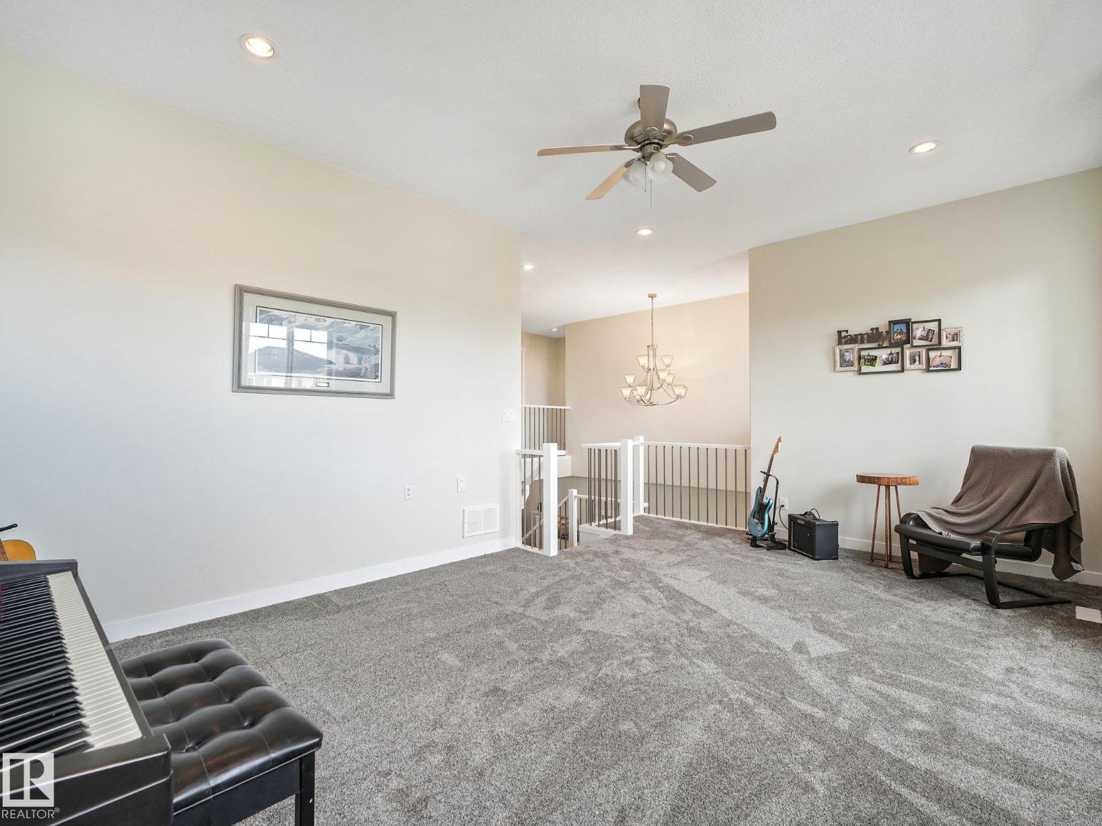 30 SHOREWOOD CR - 40