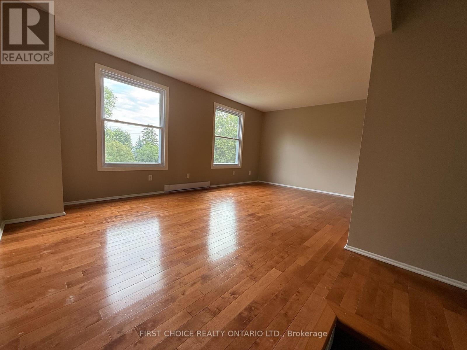 4 Bed, 3 Bath House for Sale in Ottawa – 32 APPLEBY PRIVATE N, Ottawa – MLS# X13653532 - Image 11