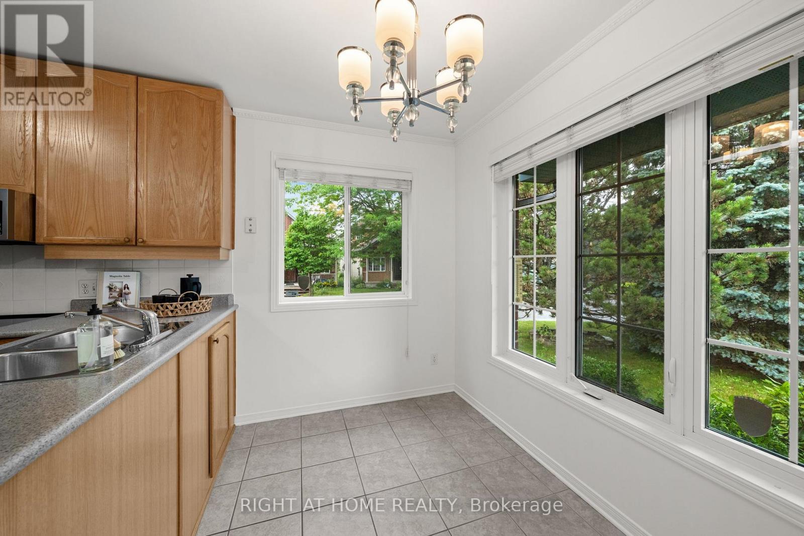 120 GRANDPARK CIRCLE - 12