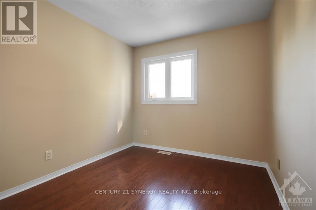 3 Bed, 3 Bath House for Rent in Ottawa – 532 POCONO CRESCENT, Ottawa – MLS# X13653580 - Image 21