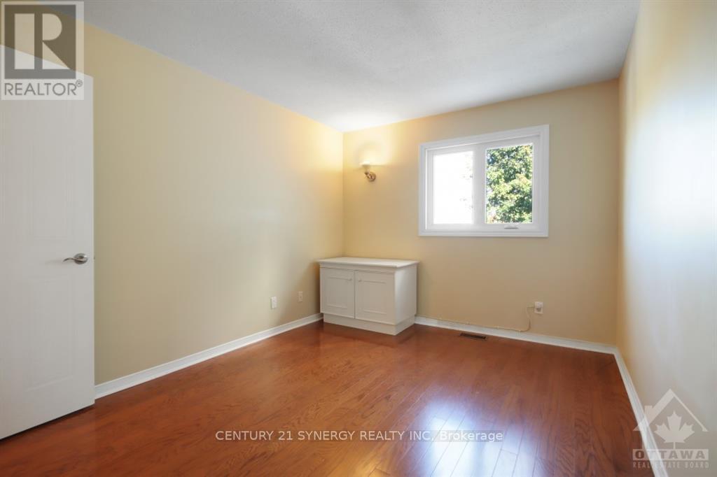 3 Bed, 3 Bath House for Rent in Ottawa – 532 POCONO CRESCENT, Ottawa – MLS# X13653580 - Image 23