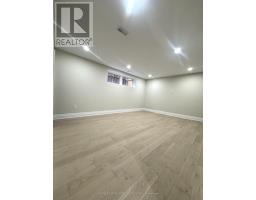 150 Viewmount Avenue, Toronto, ON M6B1T7 Photo 32