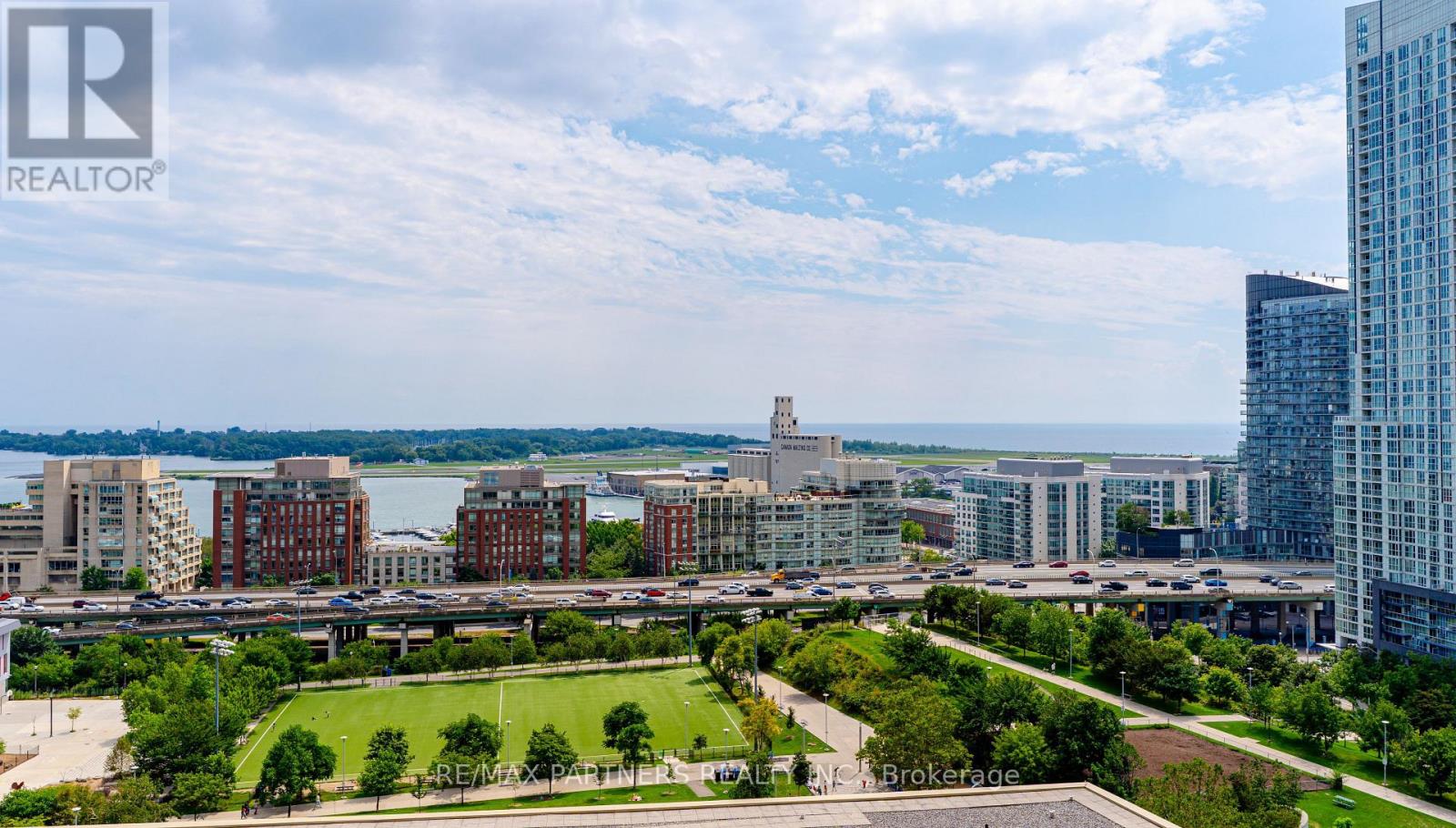 #1806 15 ICEBOAT TERRACE - 14
