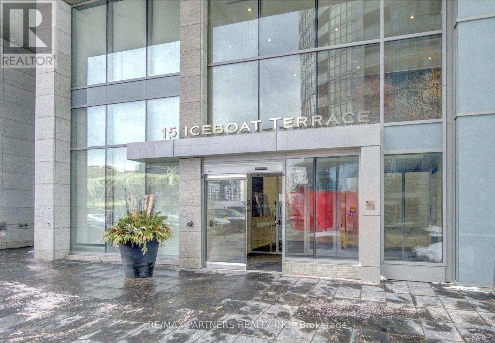 #1806 15 ICEBOAT TERRACE - 2