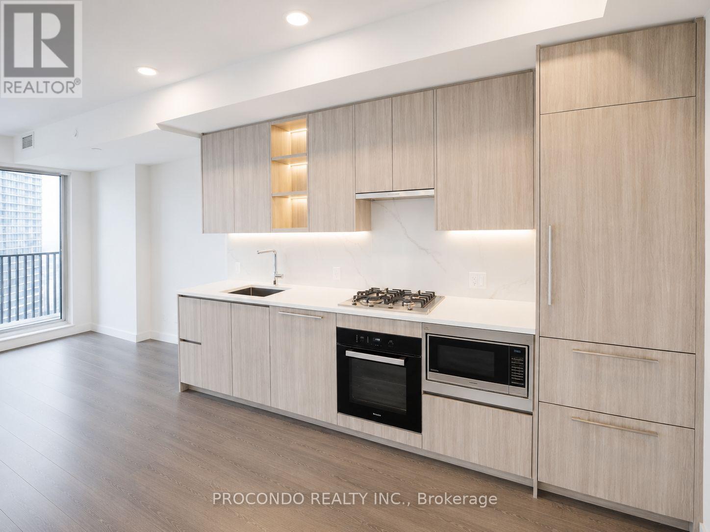 Photo of 18 Esther Shiner Boulevard