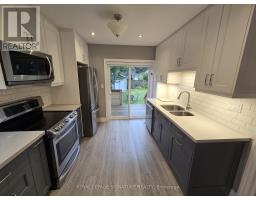 Upper - 141 Phillip Avenue, Toronto, ON M1N3R6 Photo 8
