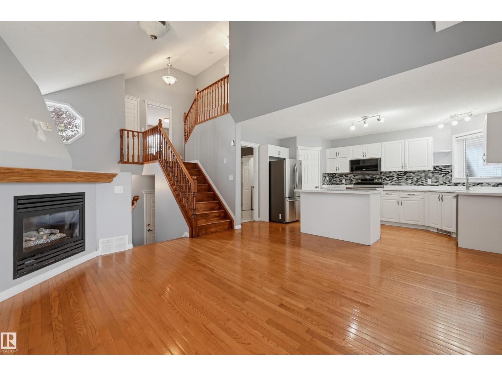 8 1920 Millwoods RD E NW - Photo 6