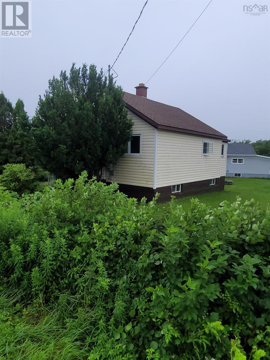 2 Low Street, Glace Bay — photo 2