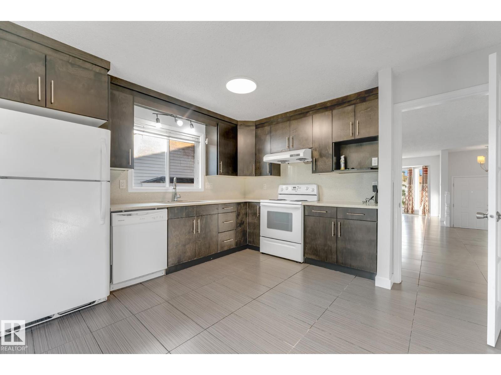 4511 25 AV NW - Image 16