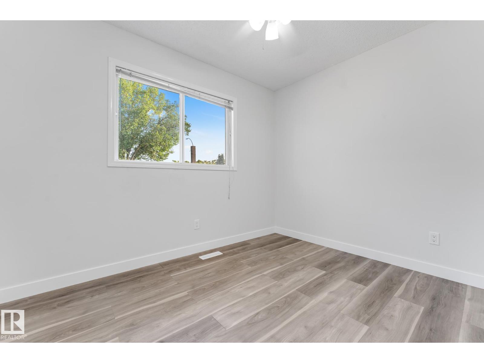 4511 25 AV NW - 20