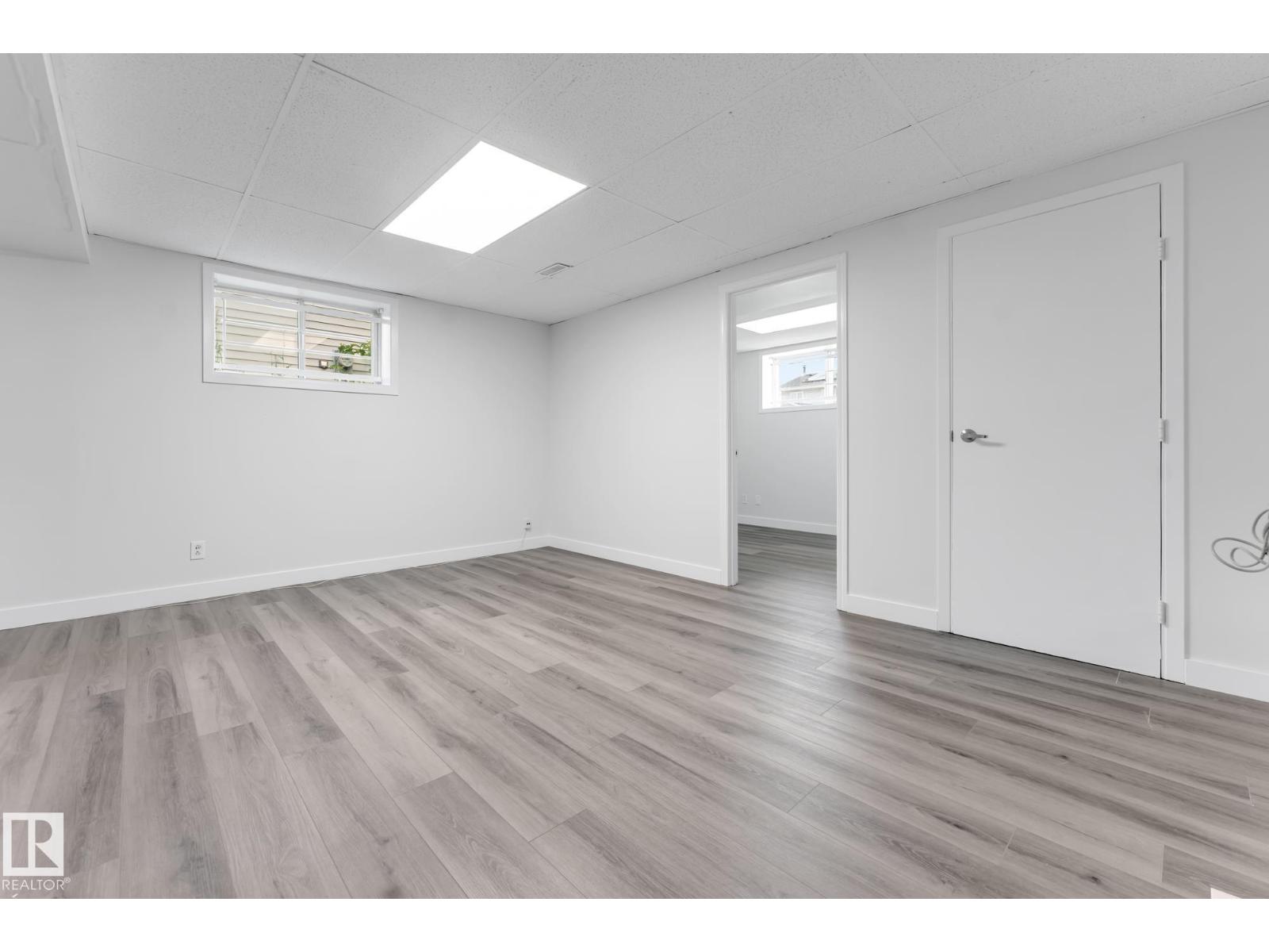 4511 25 AV NW - Image 25