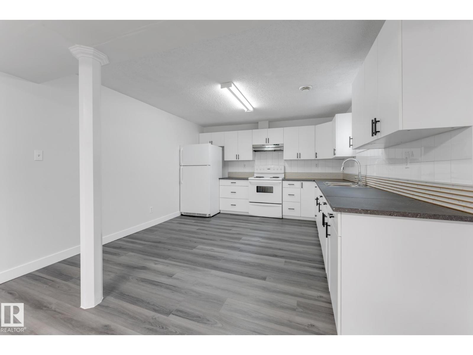 4511 25 AV NW - Image 27
