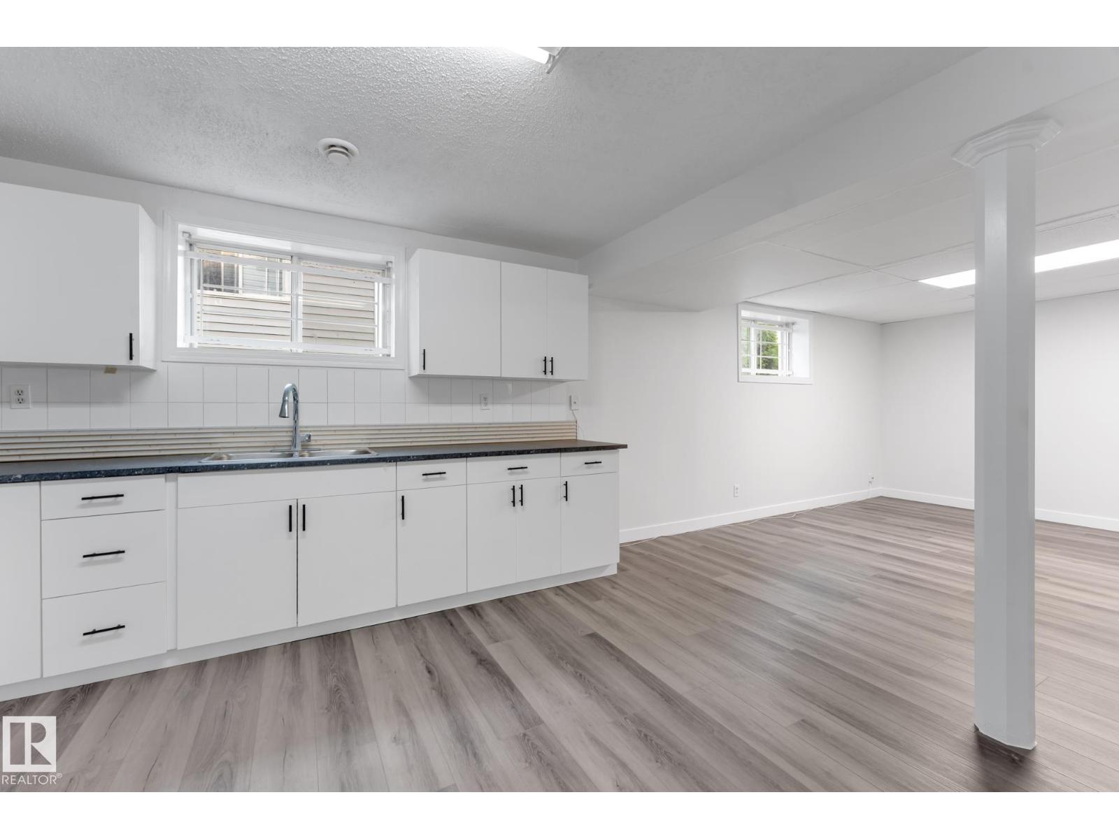 4511 25 AV NW - Image 28