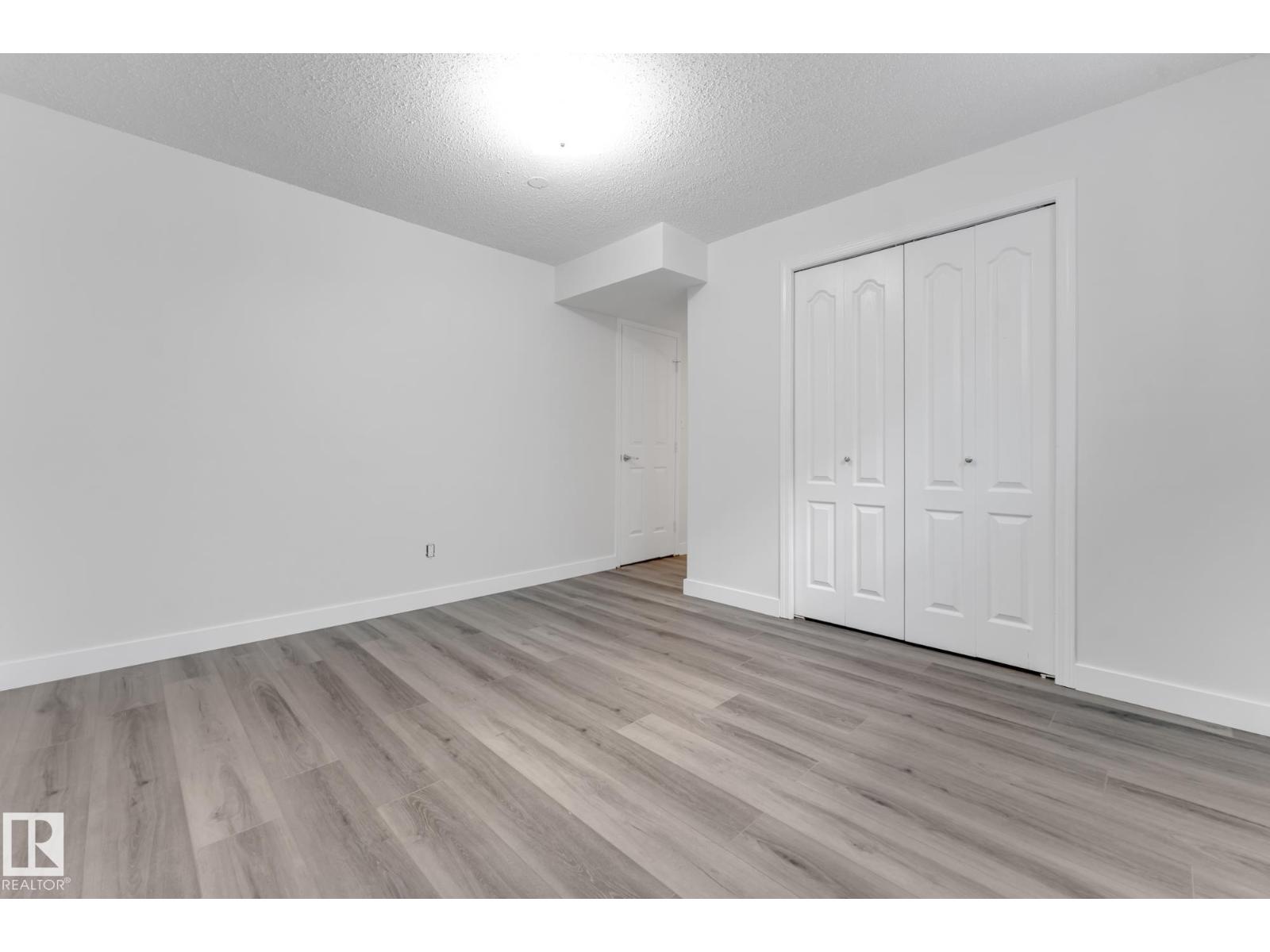 4511 25 AV NW - Image 32