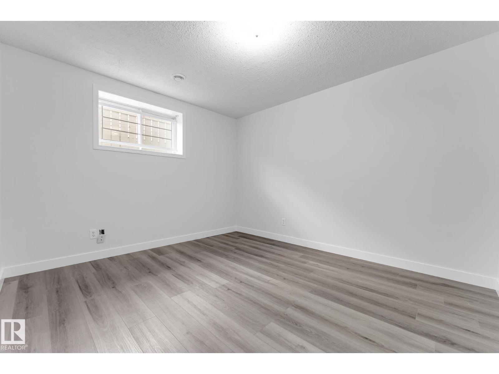 4511 25 AV NW - Image 34
