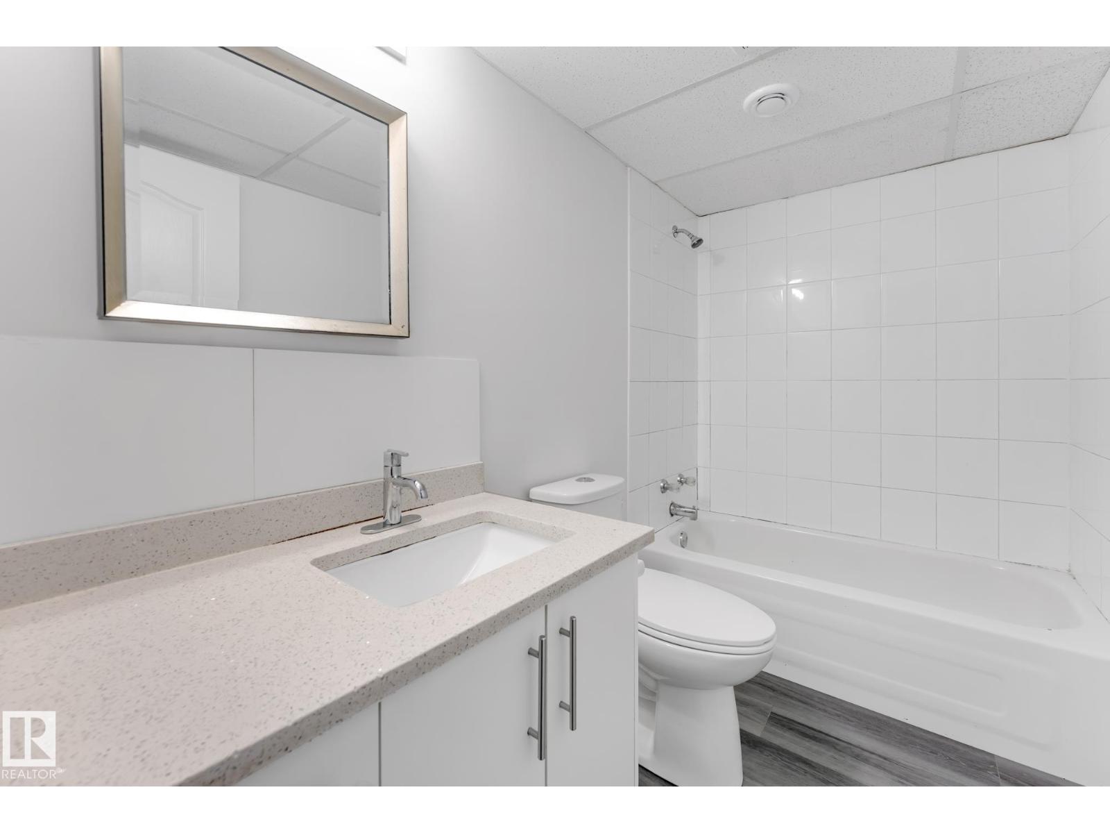 4511 25 AV NW - Image 35