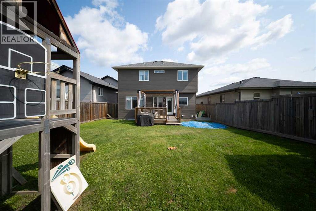 521 Walnut Crescent - Image 37