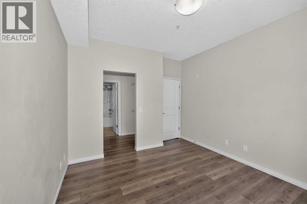 #1226 1540 Sherwood Boulevard NW - Image 17