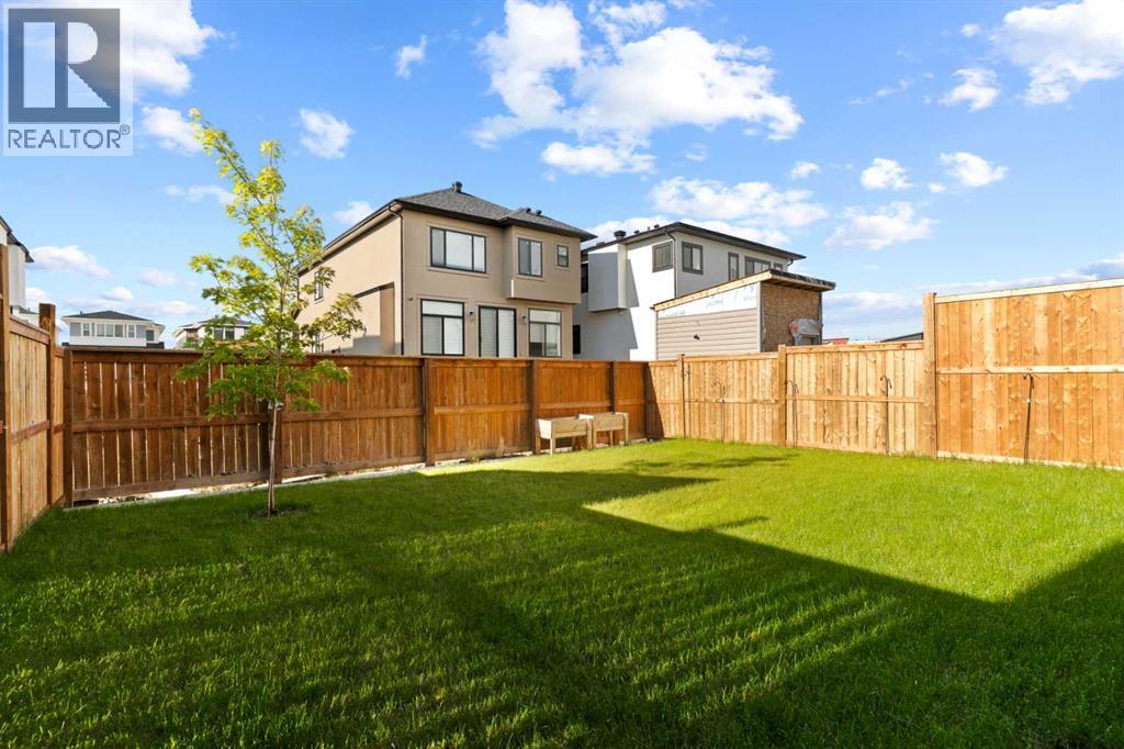 4524 87 Avenue NE - 45