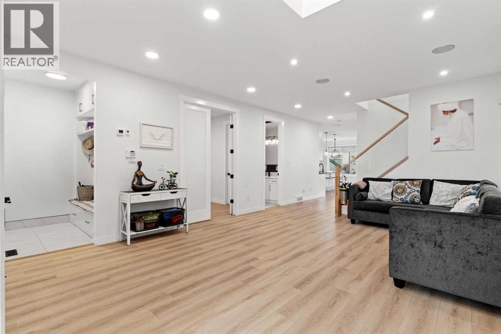 4524 87 Avenue NE - 5